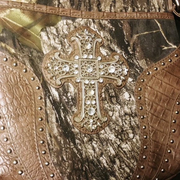 Mossy Oak style purse - Picture 2 of 9